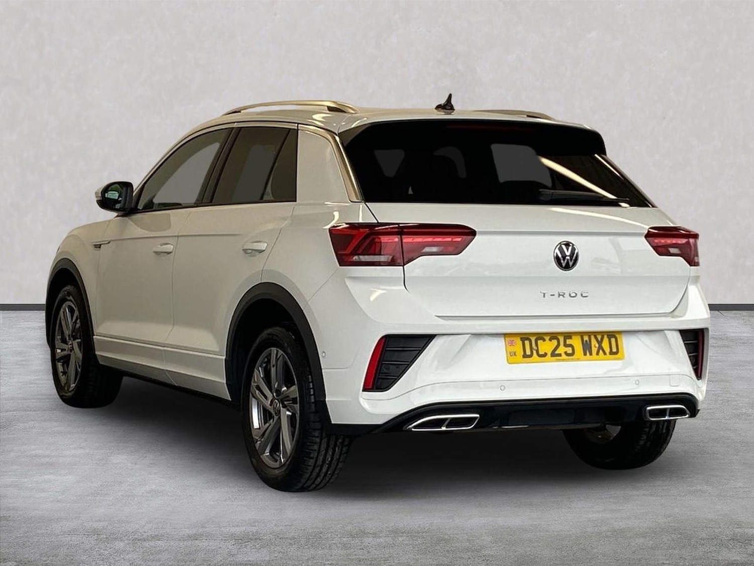Used Volkswagen T-Roc 2025 for sale - 78194838: Photo 2