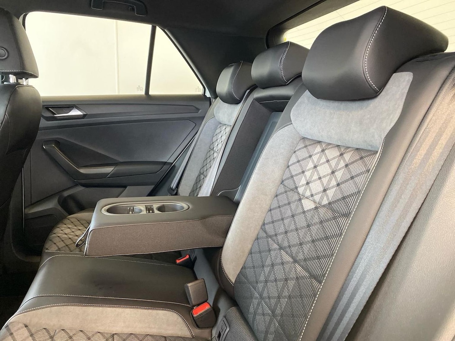 Used Volkswagen T-Roc 2025 for sale - 78194838: Photo 42