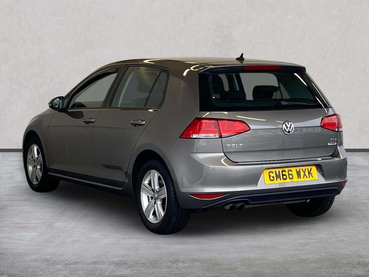 Used Volkswagen Golf 2017 for sale - 78195144: Photo 2