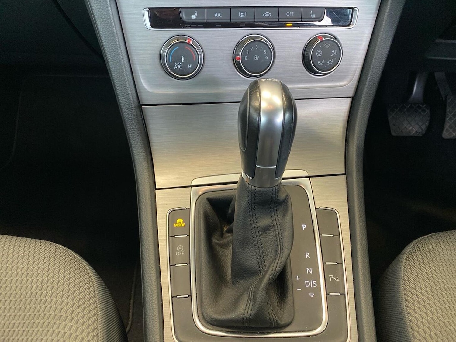 Used Volkswagen Golf 2017 for sale - 78195144: Photo 26