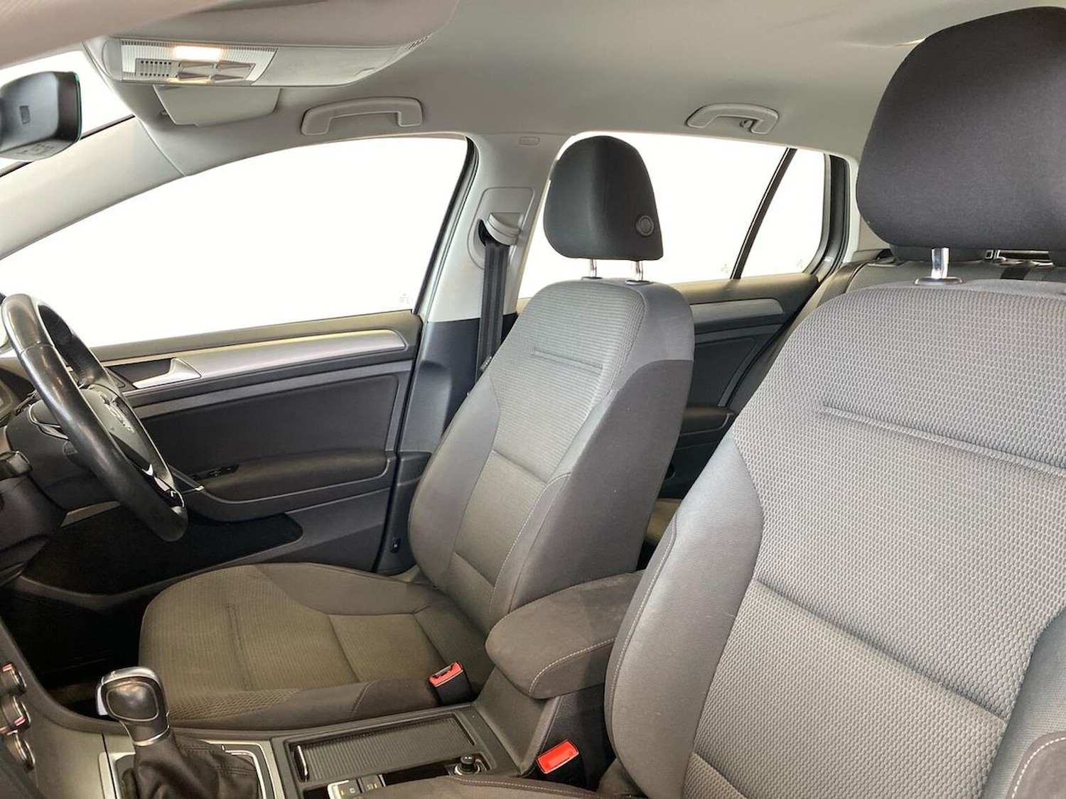 Used Volkswagen Golf 2017 for sale - 78195144: Photo 39