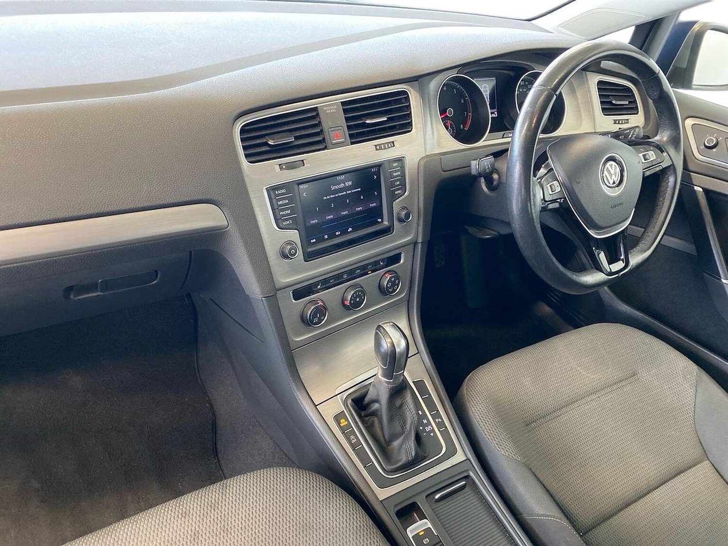 Used Volkswagen Golf 2017 for sale - 78195144: Photo 7