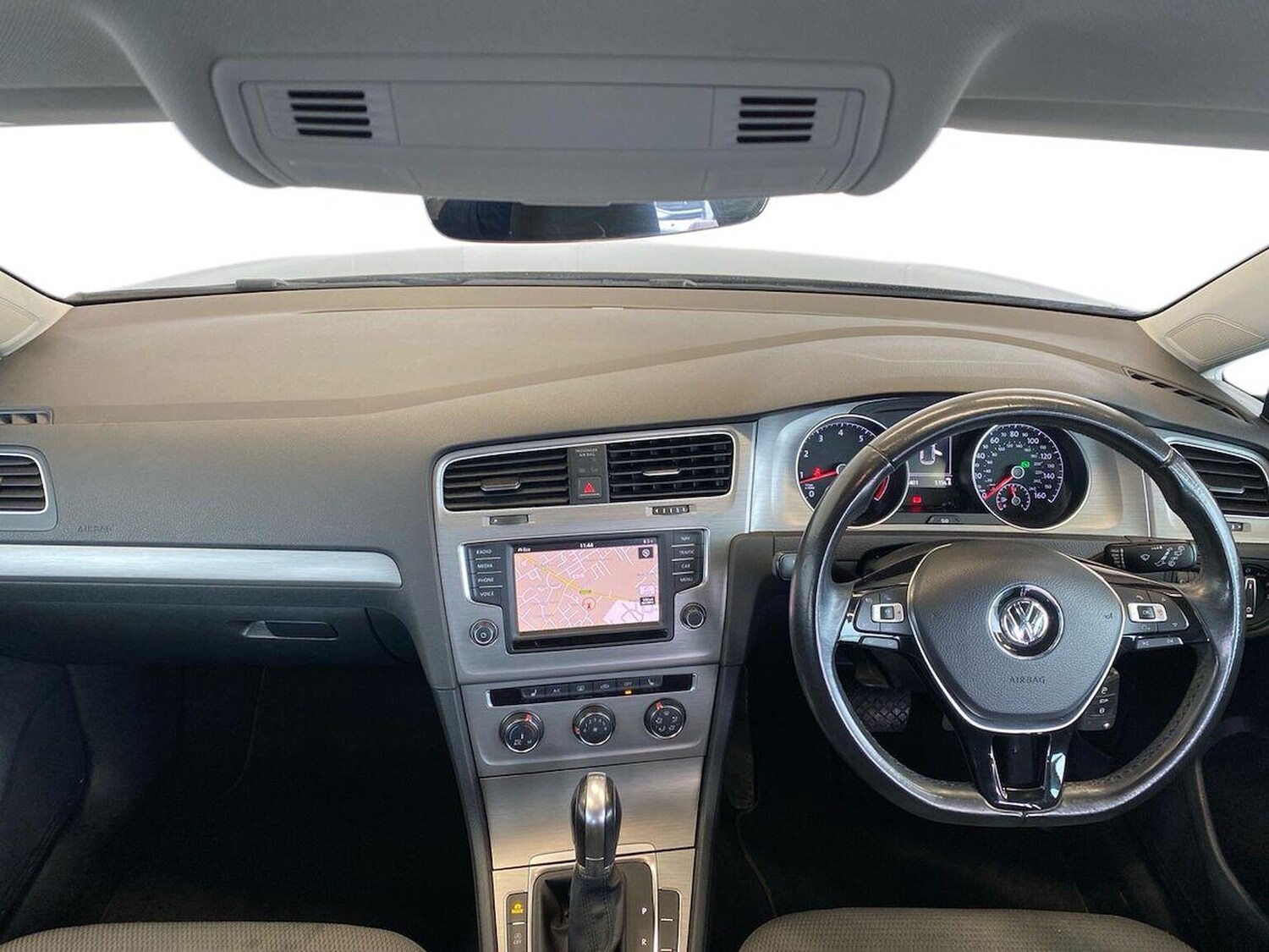 Used Volkswagen Golf 2017 for sale - 78195144: Photo 8