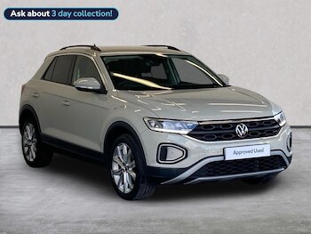 Used Volkswagen T-Roc 2023 for sale - 79423998: Photo