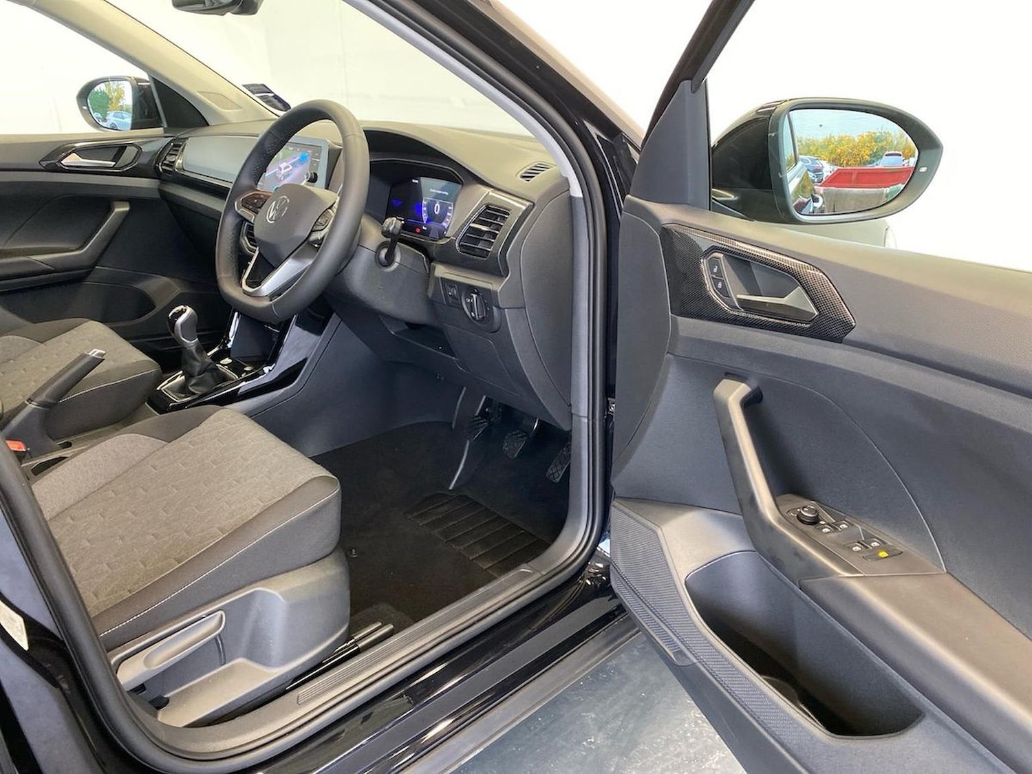 Used Volkswagen T-Cross 2025 for sale - 76316690: Photo 21