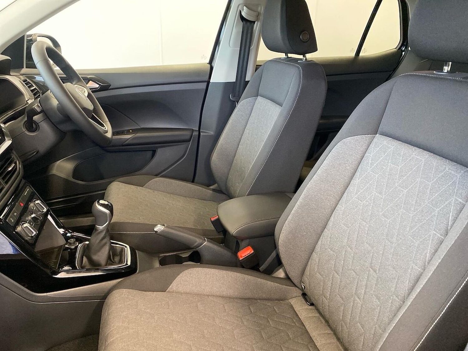 Used Volkswagen T-Cross 2025 for sale - 76316690: Photo 39