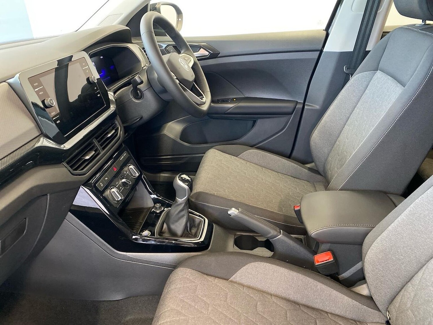 Used Volkswagen T-Cross 2025 for sale - 76316690: Photo 40