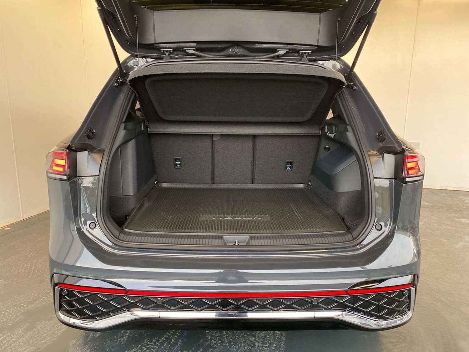 Used Volkswagen Tiguan 2025 for sale - 76316680: Photo 17