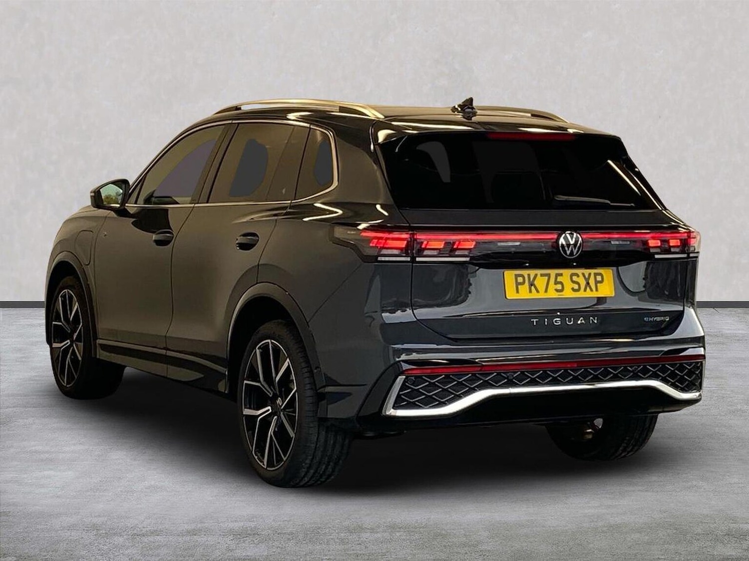 Used Volkswagen Tiguan 2025 for sale - 76316680: Photo 2