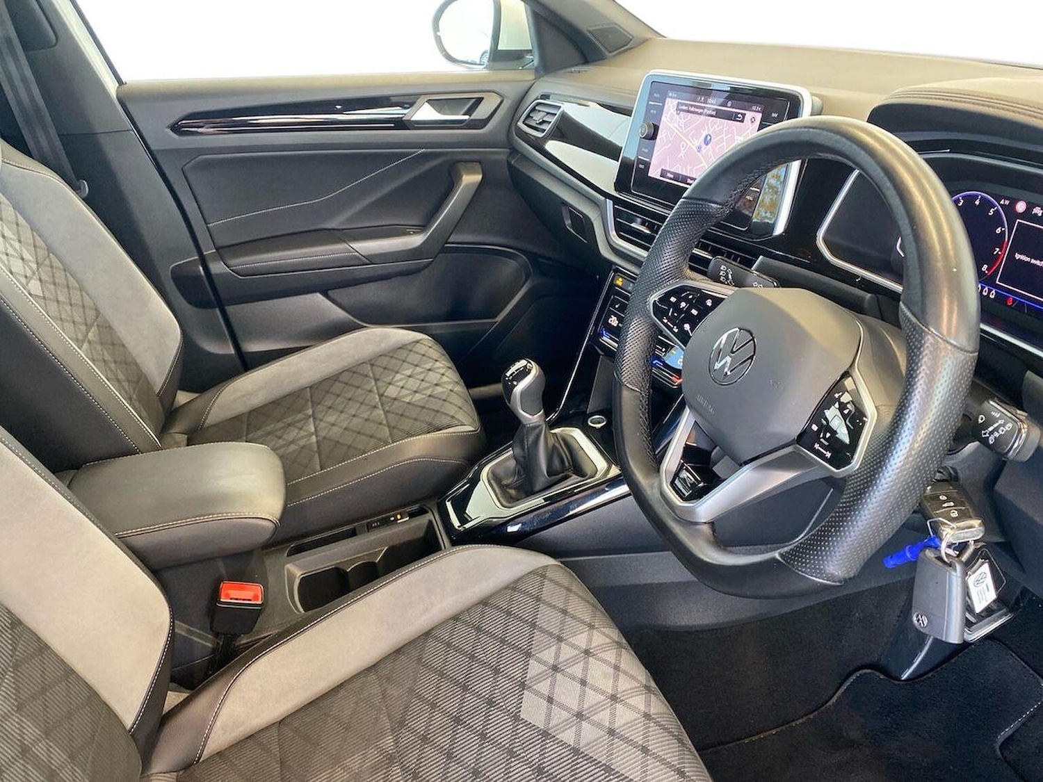 Used Volkswagen T-Roc 2022 for sale - 76536614: Photo 15