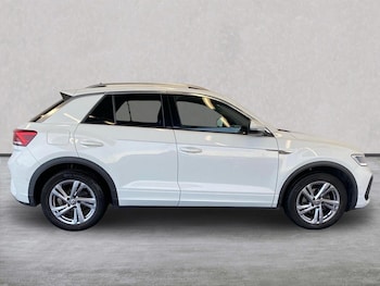 Used Volkswagen T-Roc 2022 for sale - 76536614: Photo