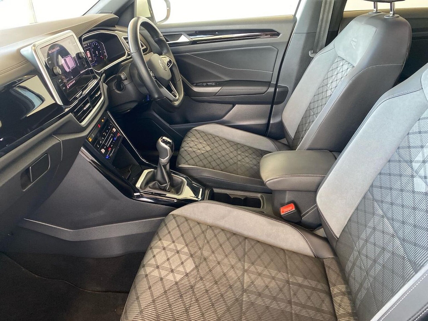 Used Volkswagen T-Roc 2022 for sale - 76536614: Photo 40