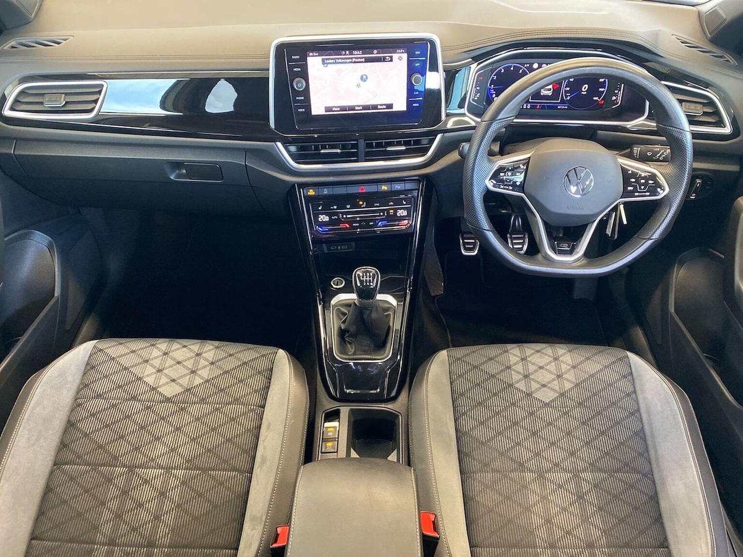 Used Volkswagen T-Roc 2022 for sale - 76536614: Photo 8