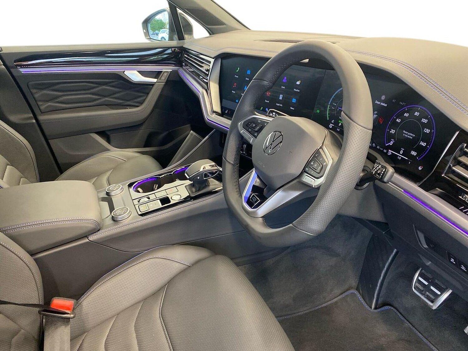 Used Volkswagen Touareg 2025 for sale - 76461833: Photo 15