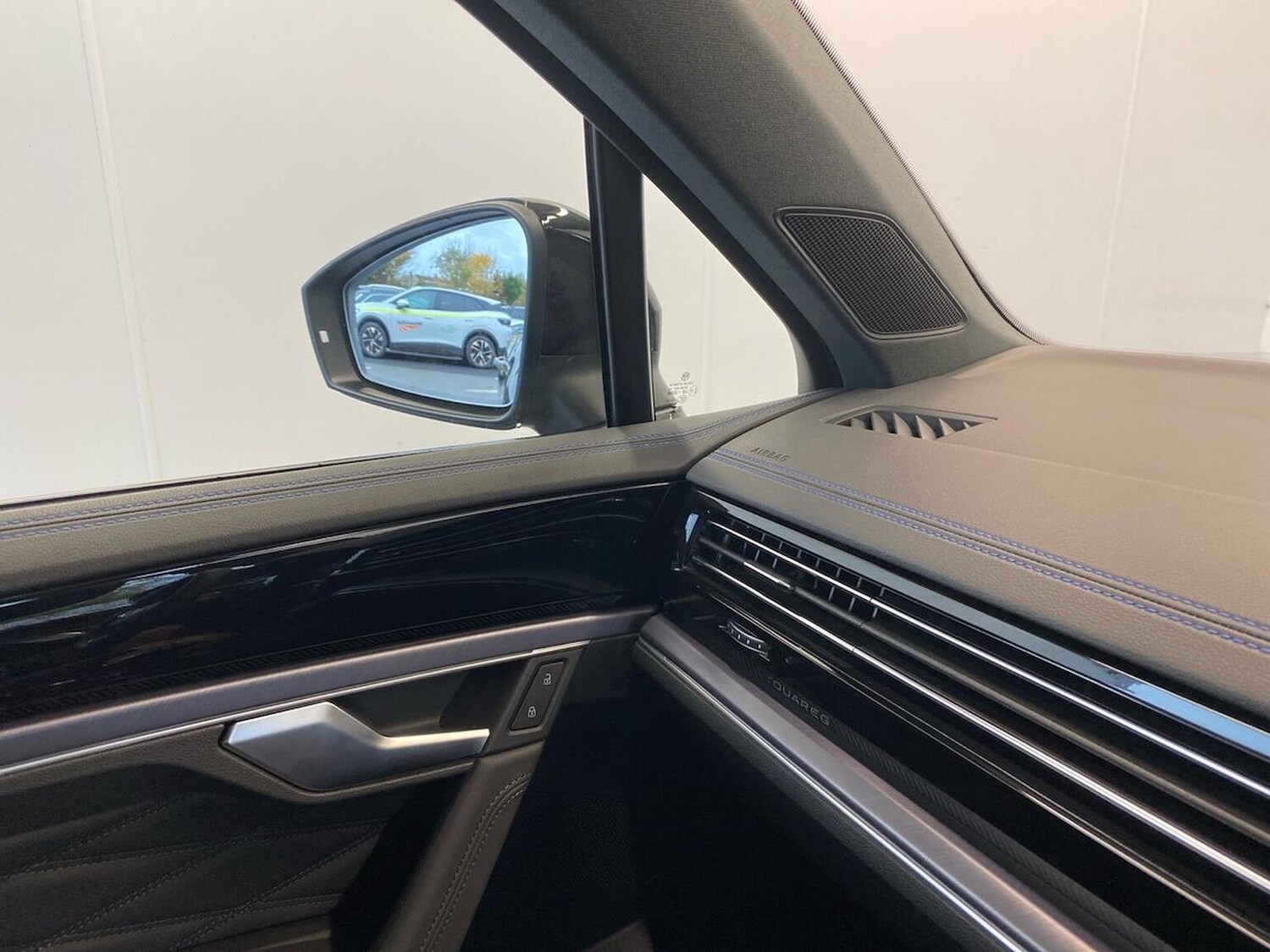 Used Volkswagen Touareg 2025 for sale - 76461833: Photo 31