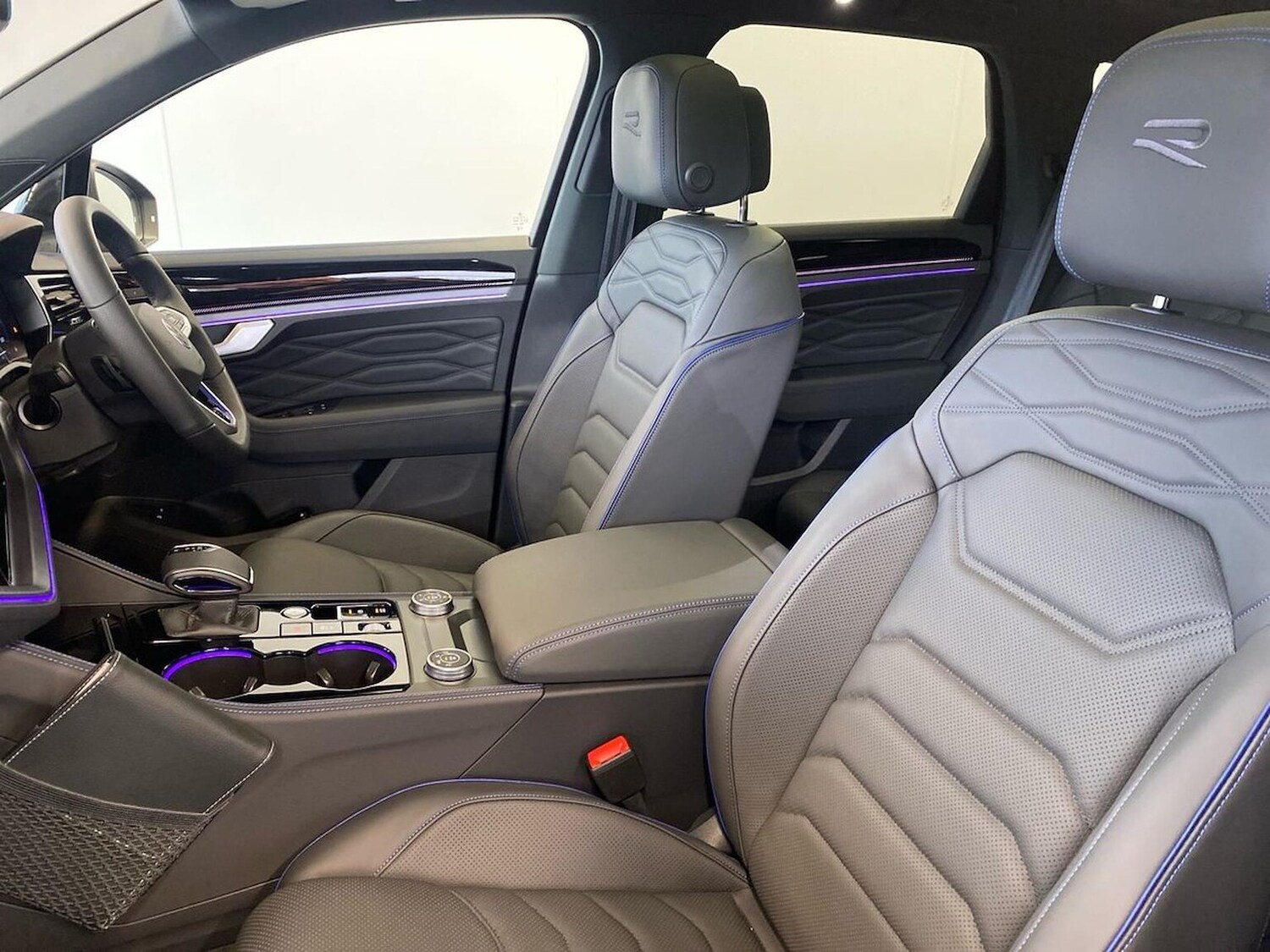 Used Volkswagen Touareg 2025 for sale - 76461833: Photo 39