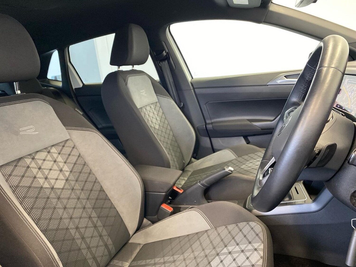 Used Volkswagen Polo 2023 for sale - 77488770: Photo 32