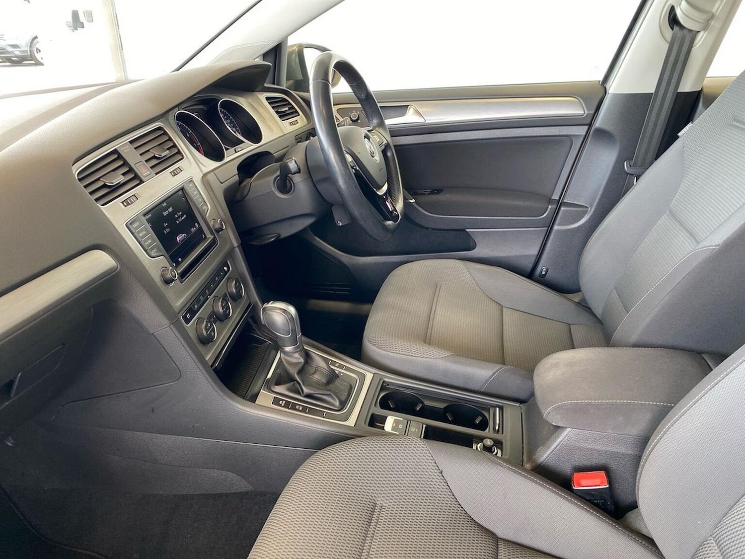 Used Volkswagen Golf 2016 for sale - 78198094: Photo 39