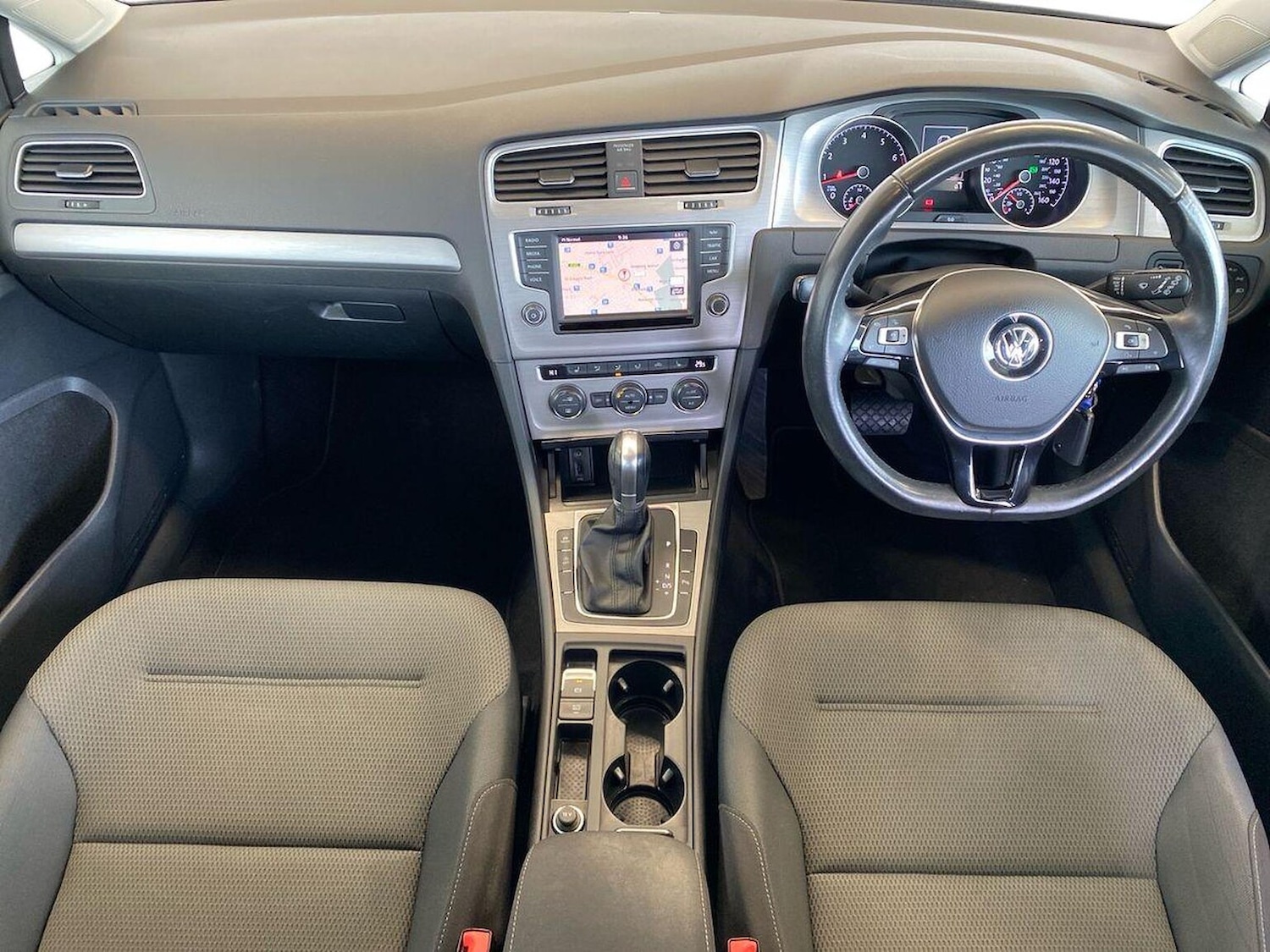 Used Volkswagen Golf 2016 for sale - 78198094: Photo 8