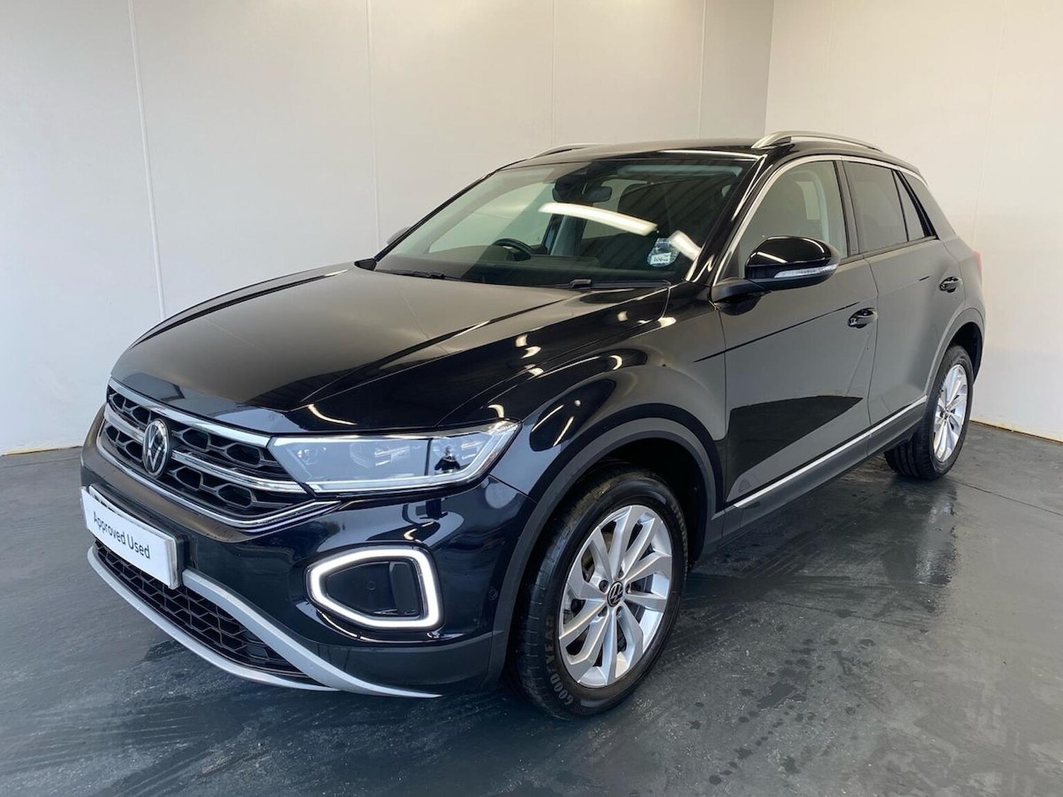 Used Volkswagen T-Roc 2023 for sale - 76719395: Photo 34