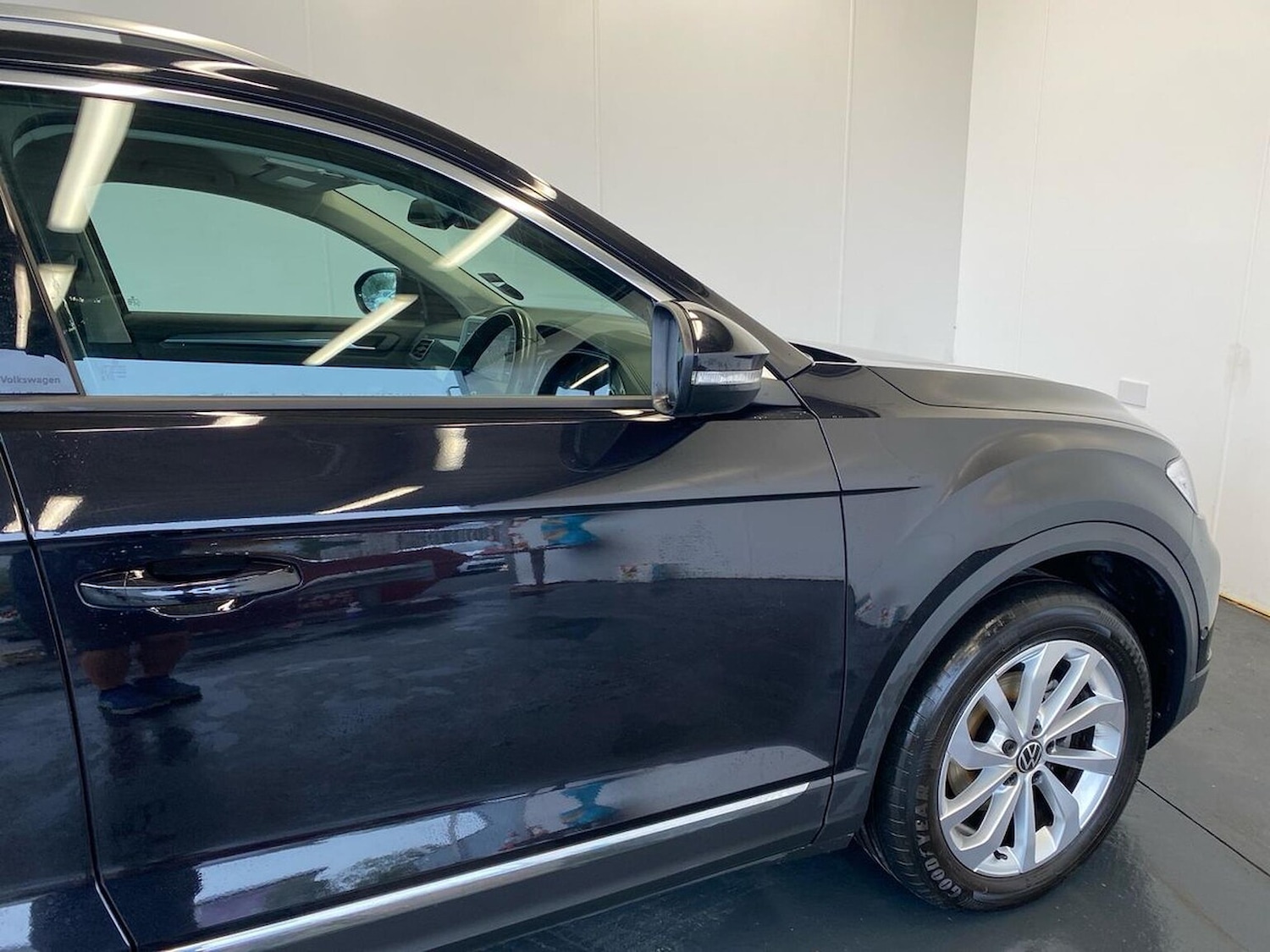 Used Volkswagen T-Roc 2023 for sale - 76719395: Photo 37