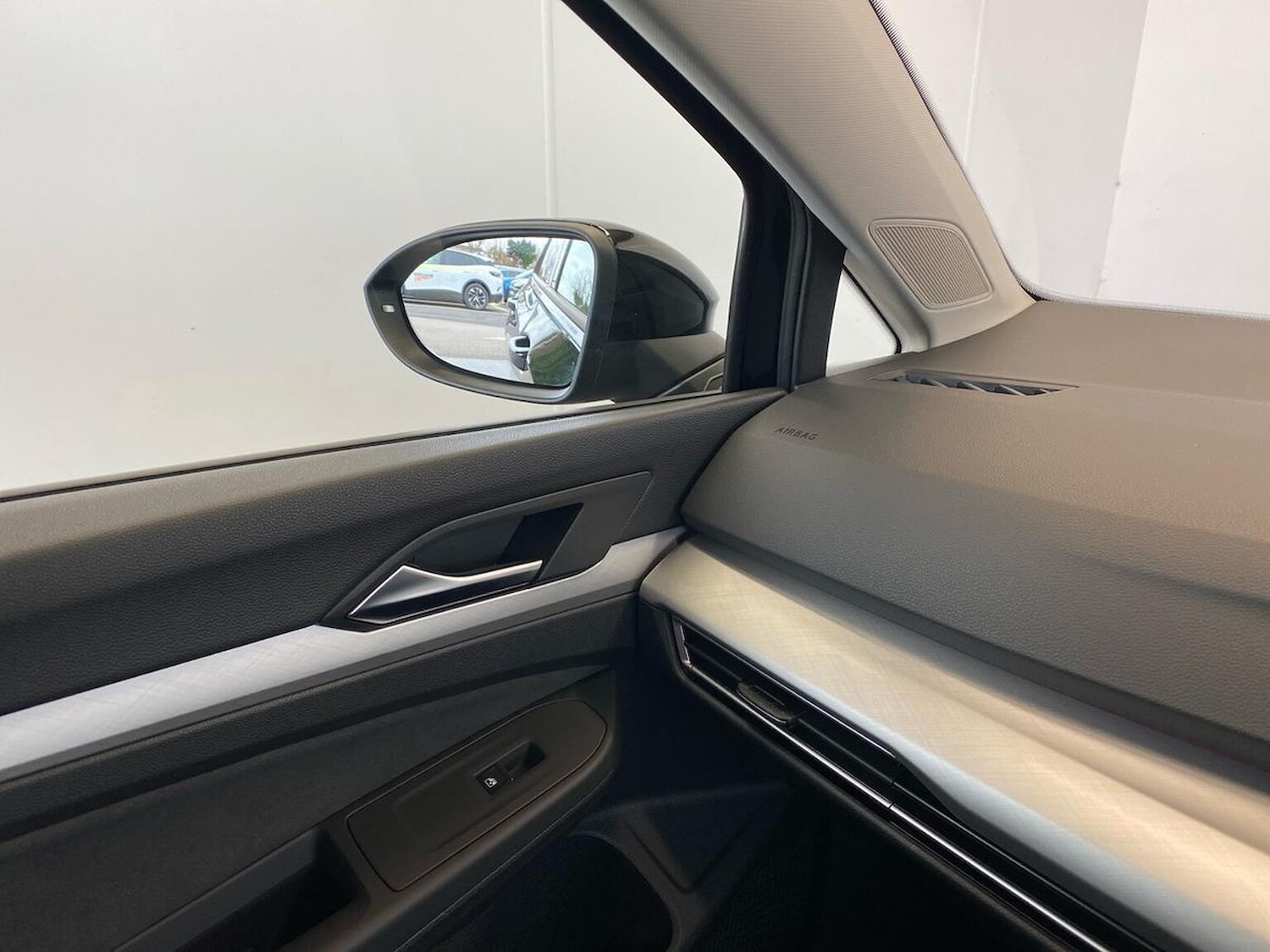 Used Volkswagen Golf 2025 for sale - 77729968: Photo 31