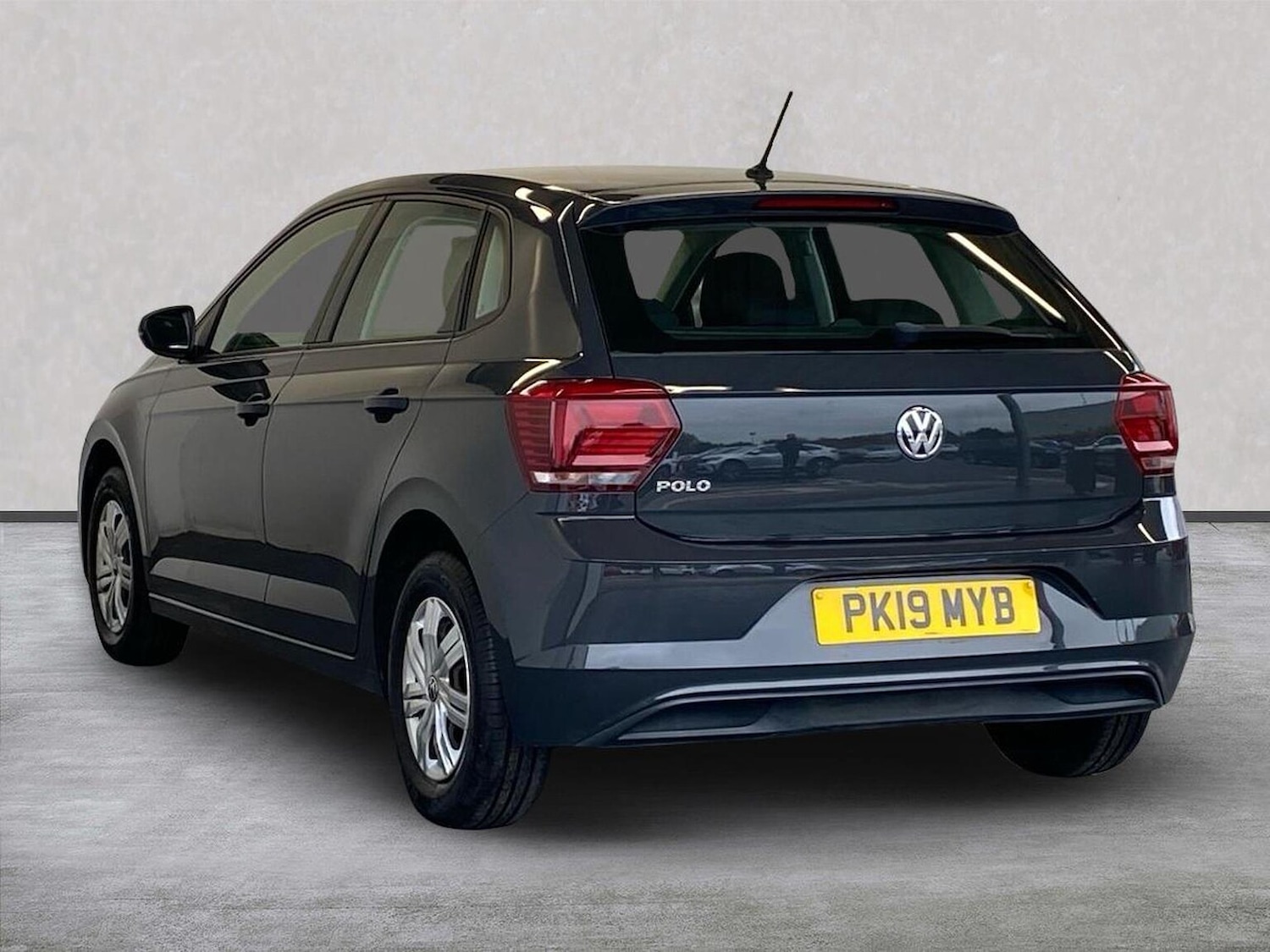 Used Volkswagen Polo 2019 for sale - 76860025: Photo 2