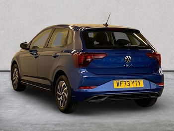 Used Volkswagen Polo 2023 for sale - 76310163: Photo 2