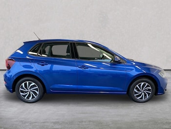 Used Volkswagen Polo 2023 for sale - 76310163: Photo 3