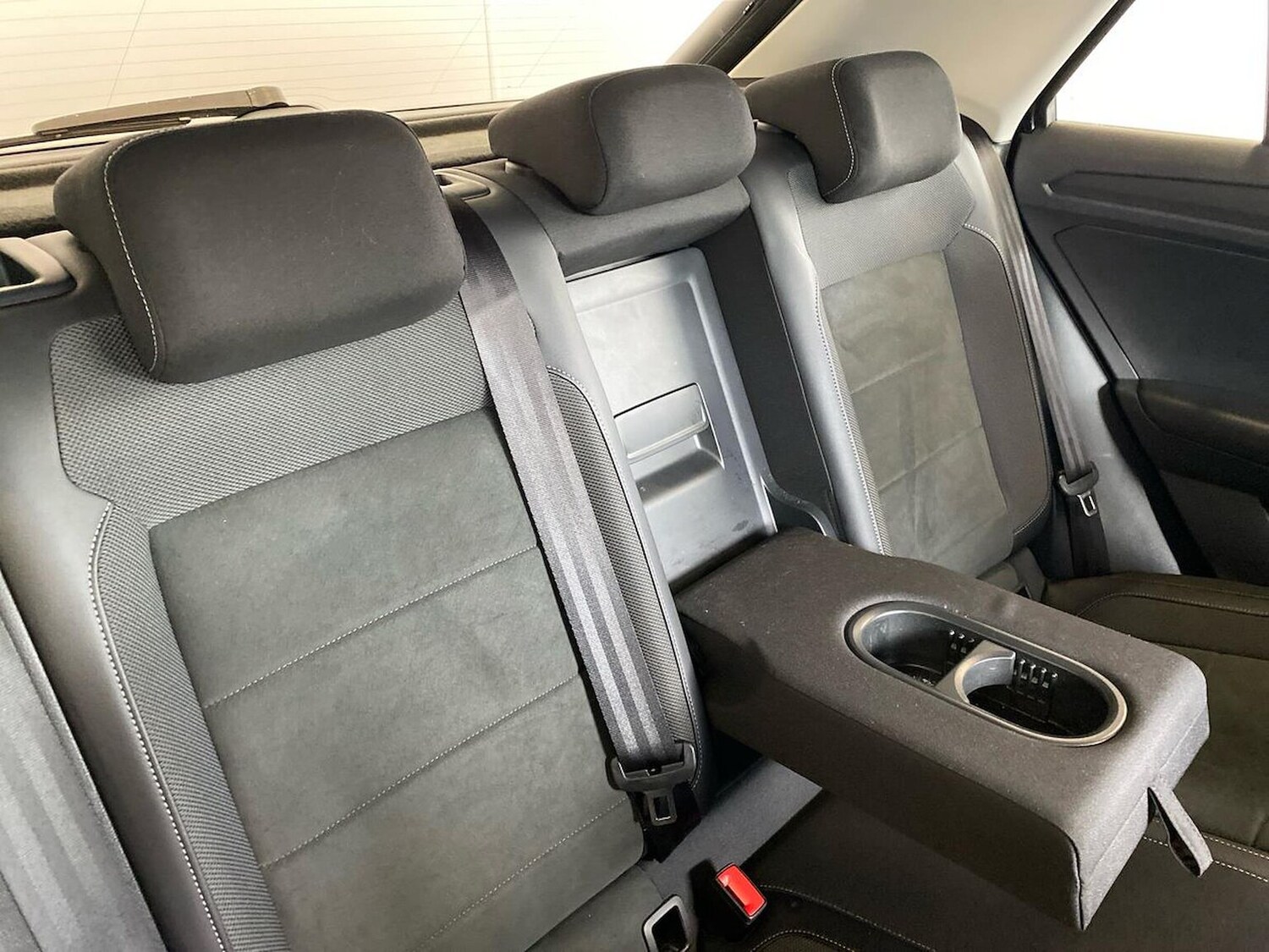 Used Volkswagen T-Roc 2024 for sale - 75994961: Photo 16