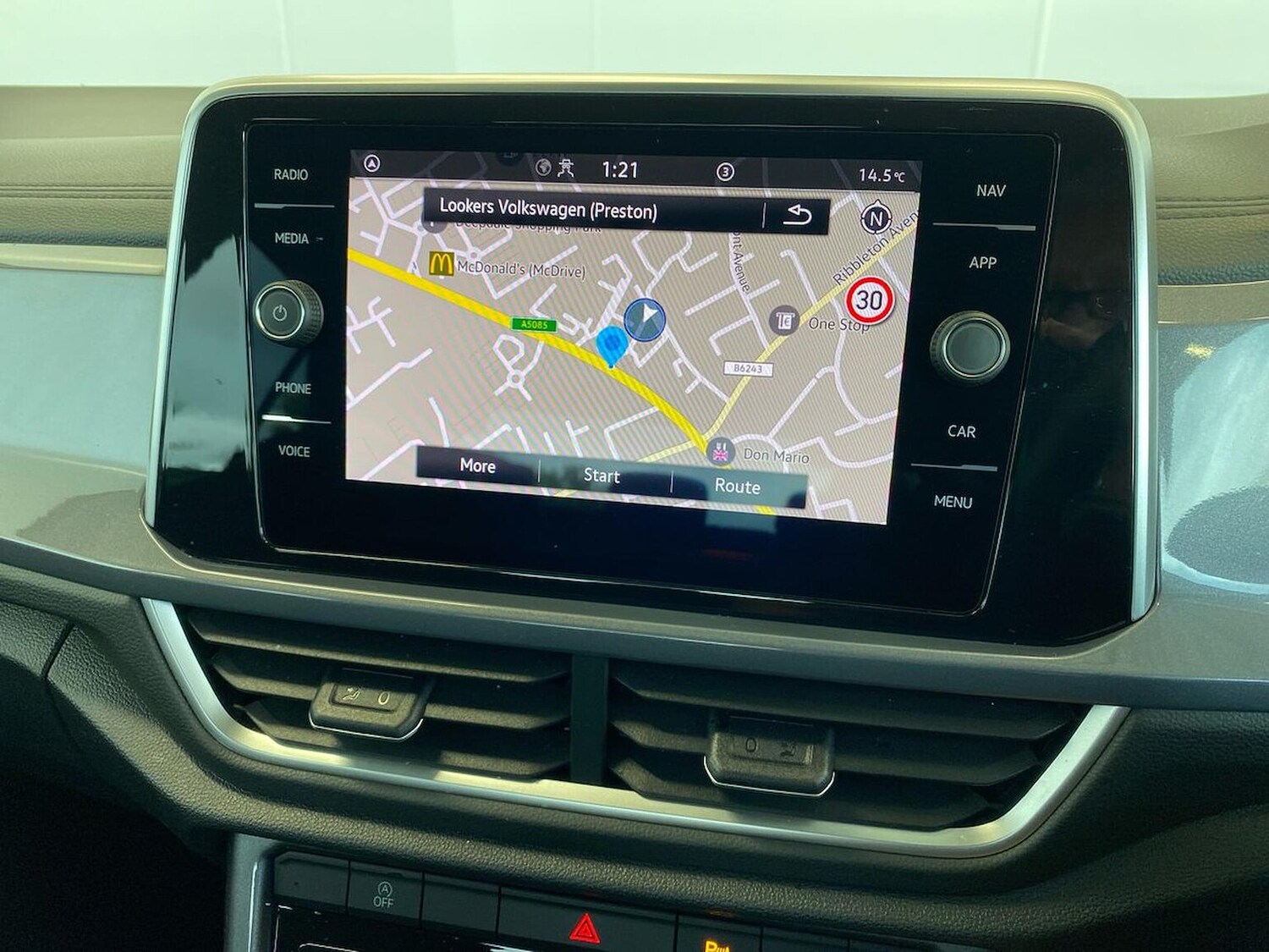 Used Volkswagen T-Roc 2024 for sale - 75994961: Photo 24