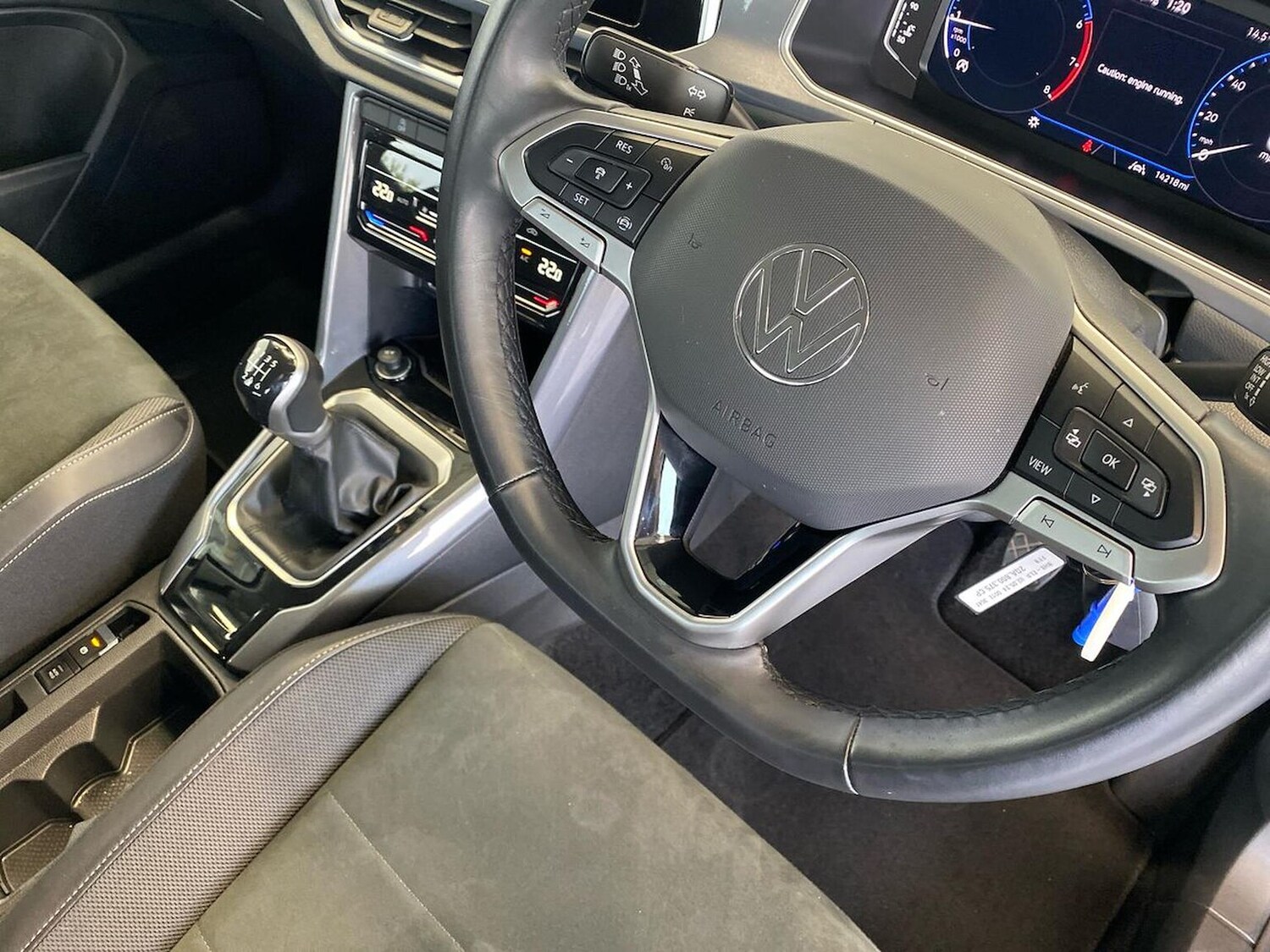 Used Volkswagen T-Roc 2024 for sale - 75994961: Photo 27