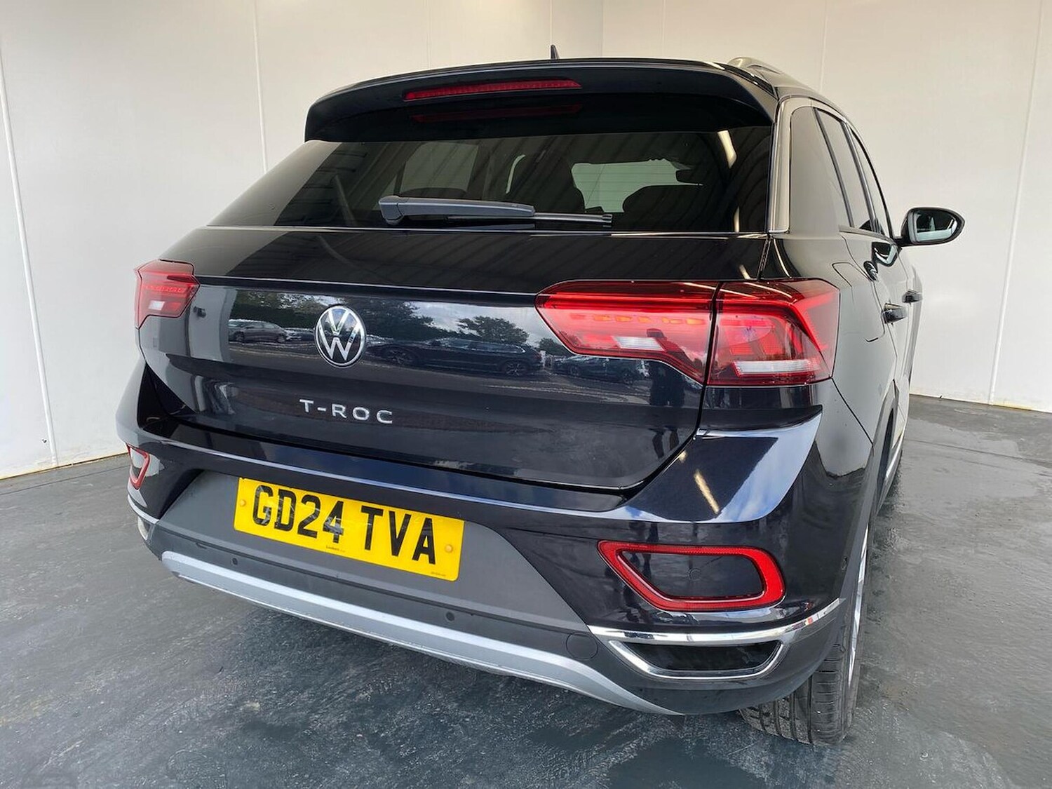 Used Volkswagen T-Roc 2024 for sale - 75994961: Photo 35