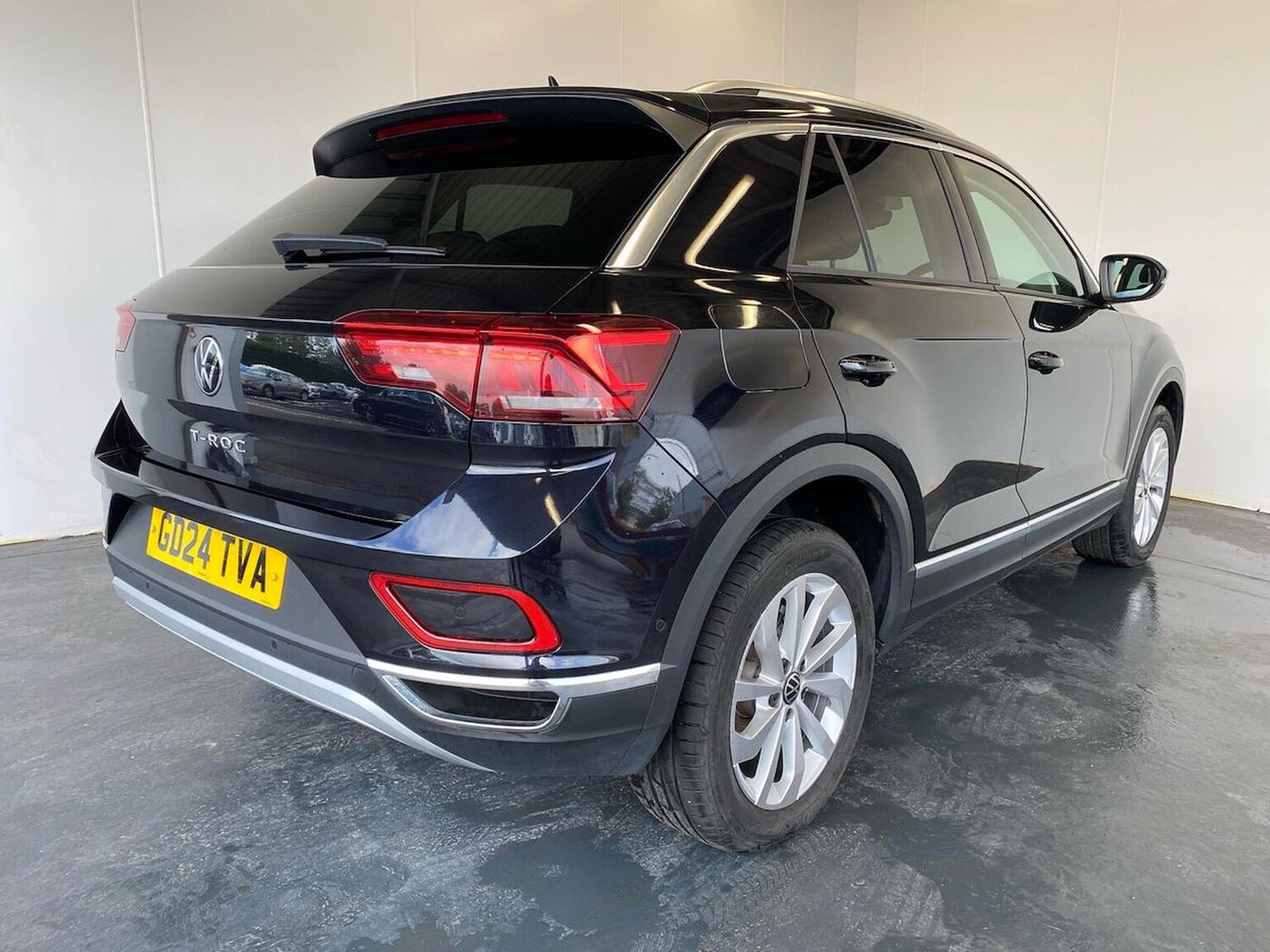 Used Volkswagen T-Roc 2024 for sale - 75994961: Photo 36