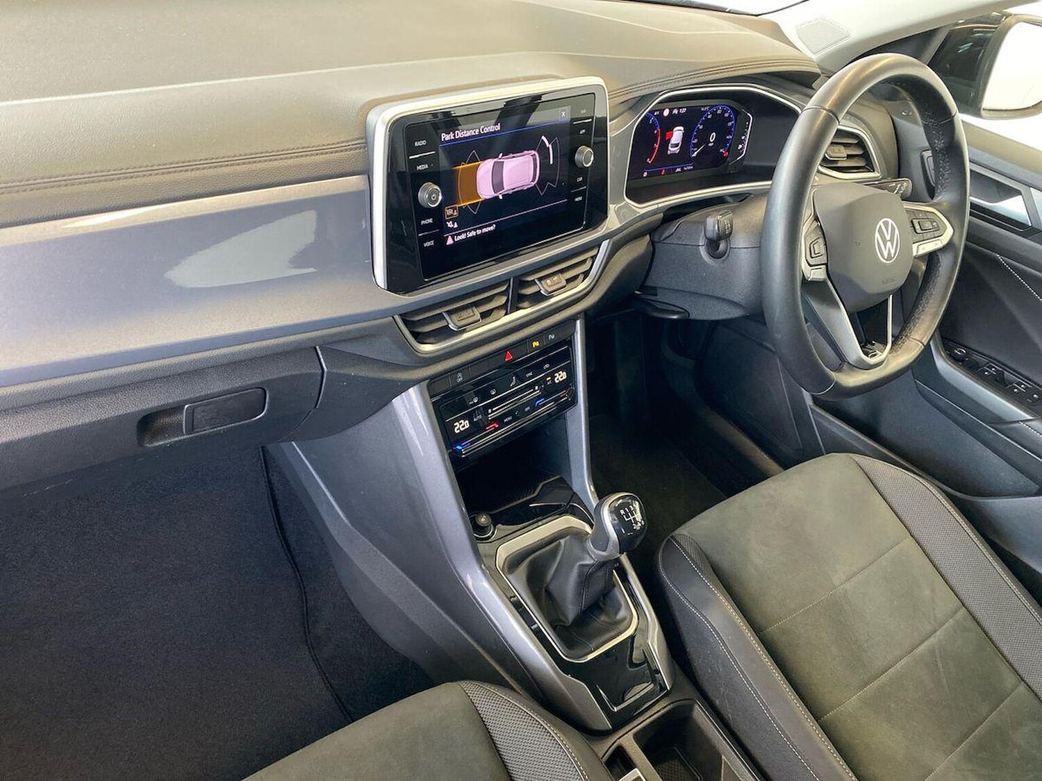 Used Volkswagen T-Roc 2024 for sale - 75994961: Photo 7