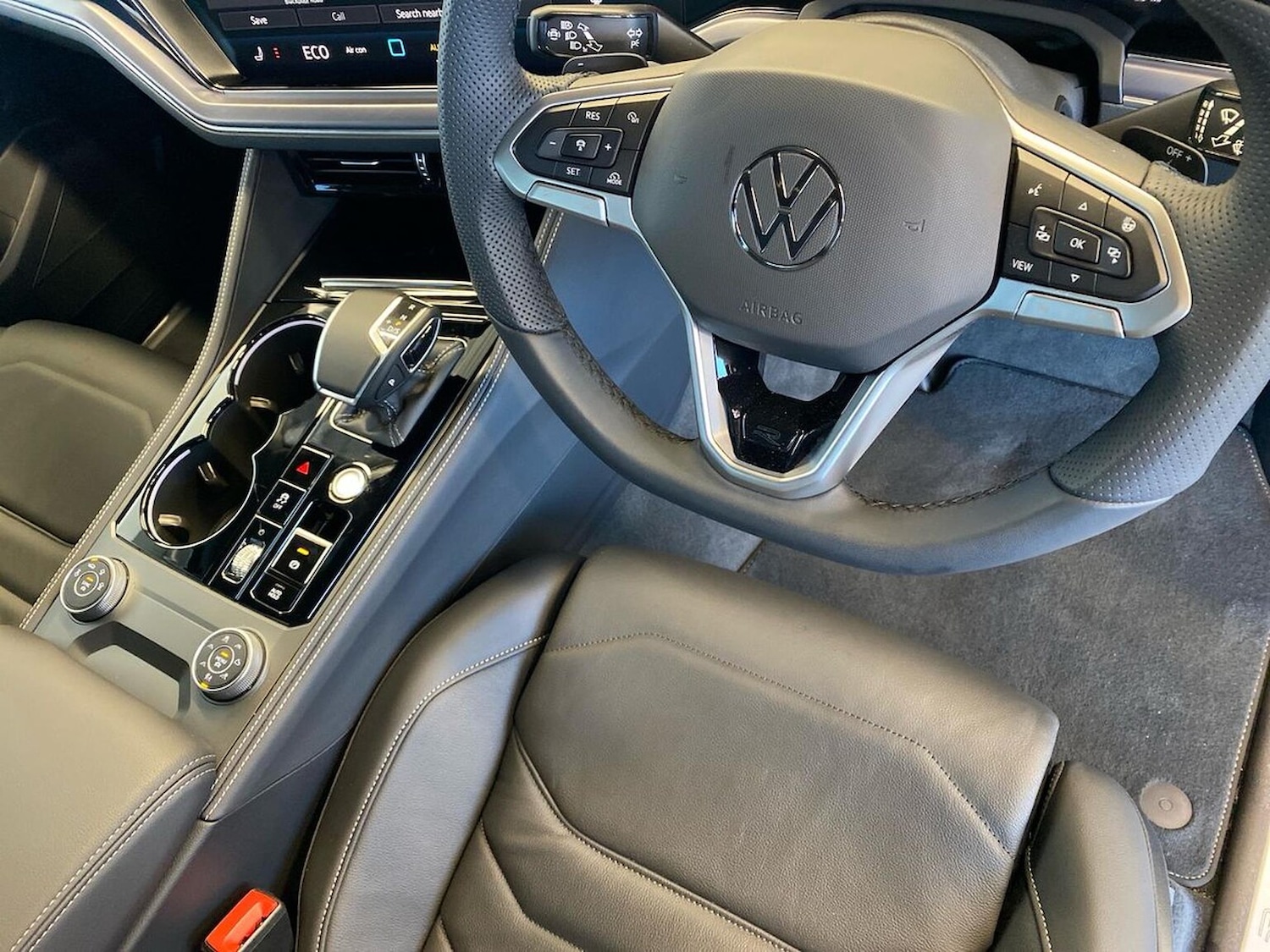 Used Volkswagen Touareg 2025 for sale - 76905077: Photo 27