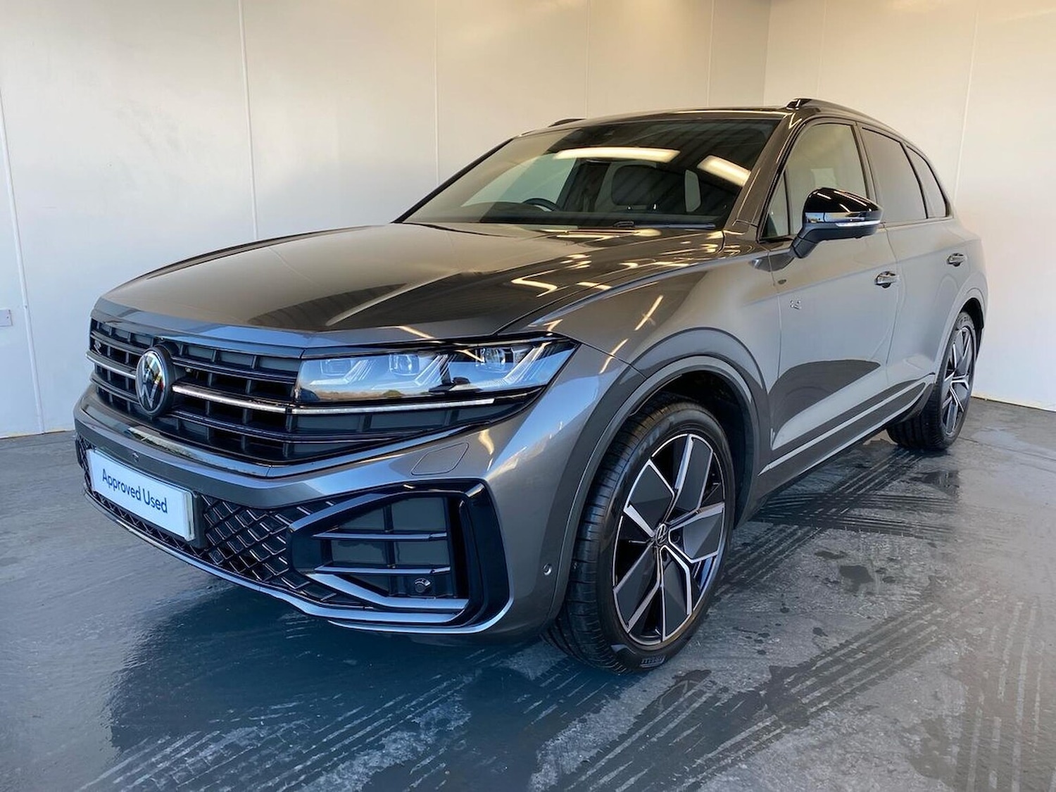 Used Volkswagen Touareg 2025 for sale - 76905077: Photo 34