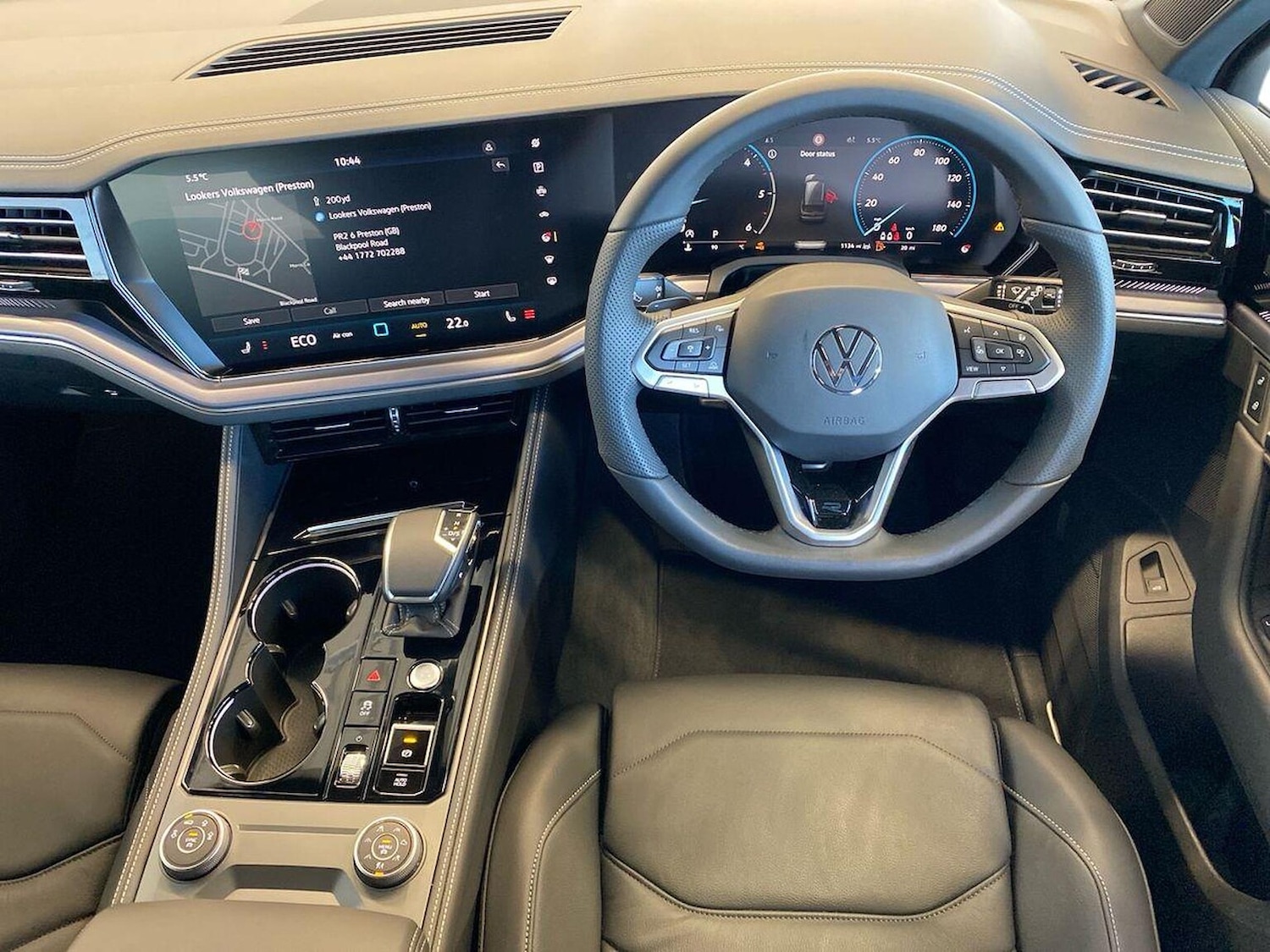 Used Volkswagen Touareg 2025 for sale - 76905077: Photo 9