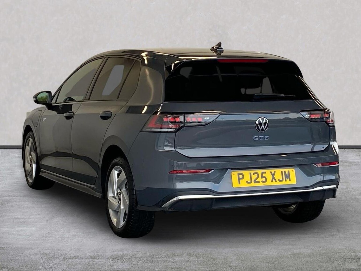 Used Volkswagen Golf 2025 for sale - 76699515: Photo 2