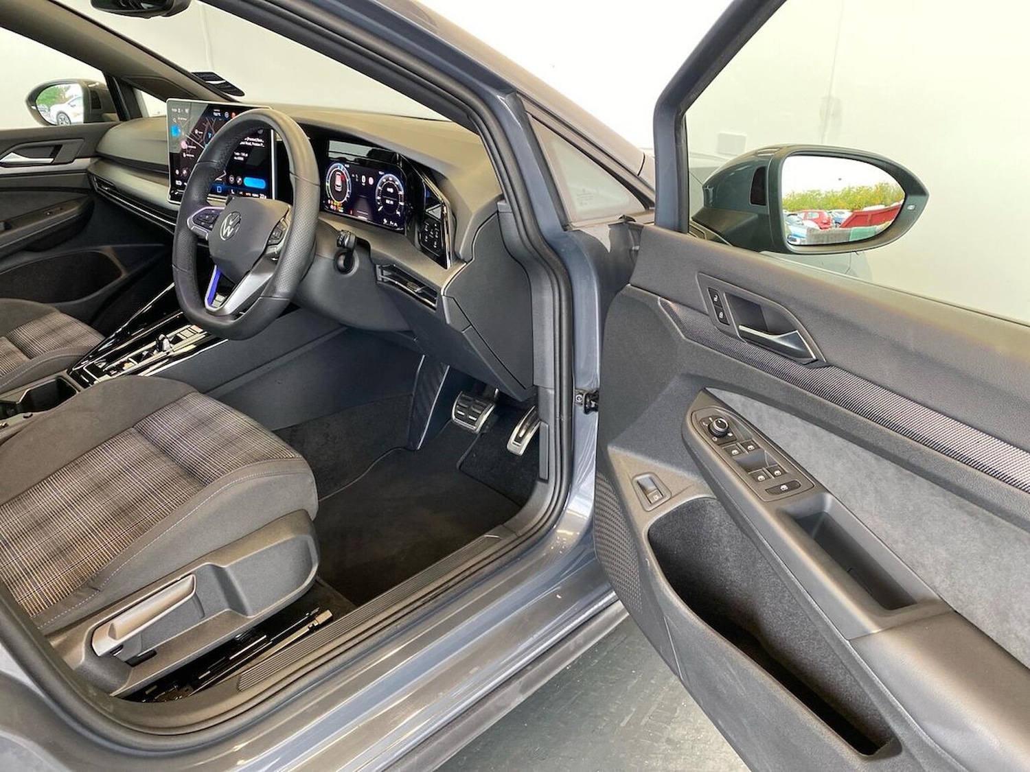 Used Volkswagen Golf 2025 for sale - 76699515: Photo 21