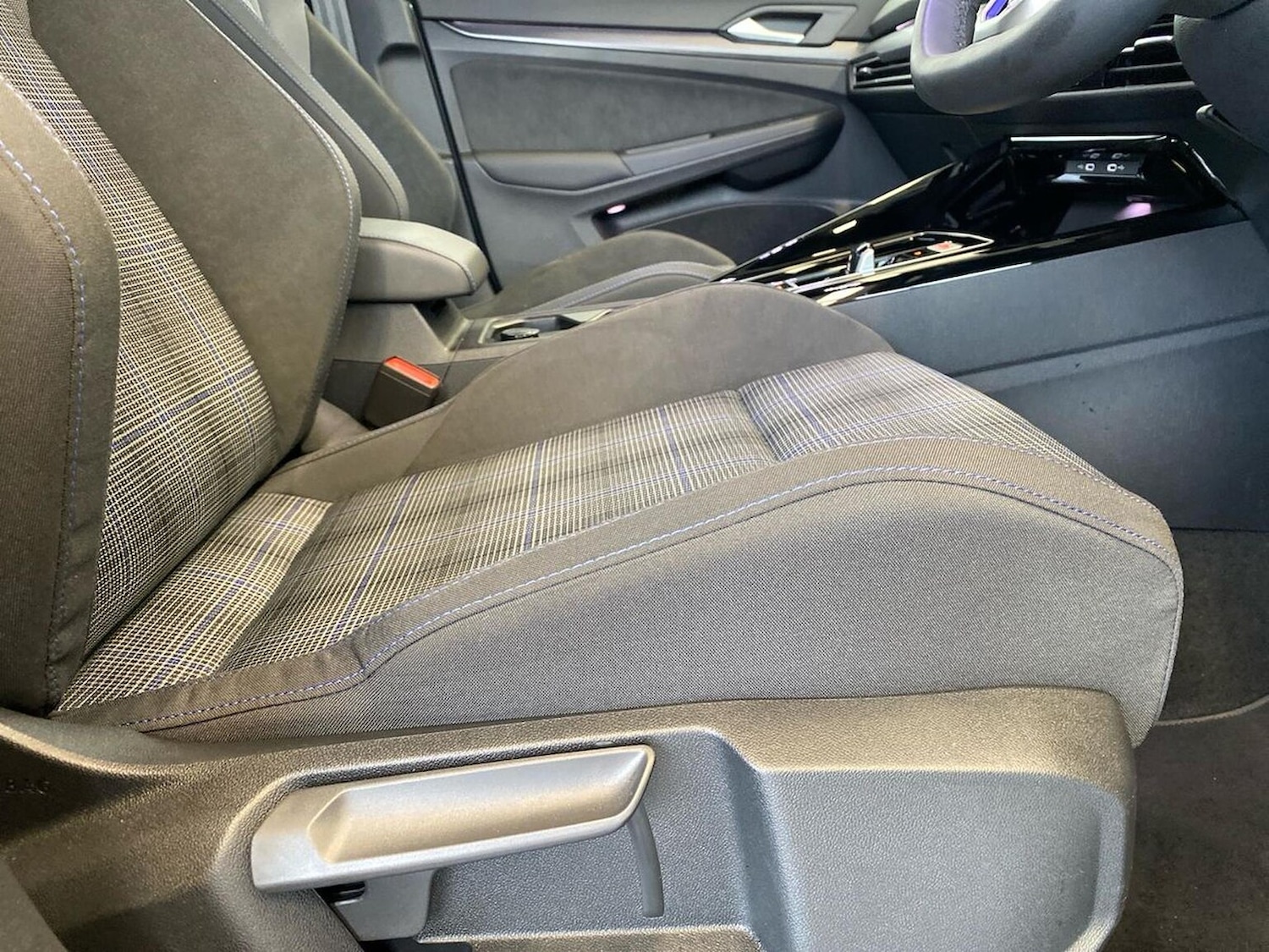 Used Volkswagen Golf 2025 for sale - 76699515: Photo 30