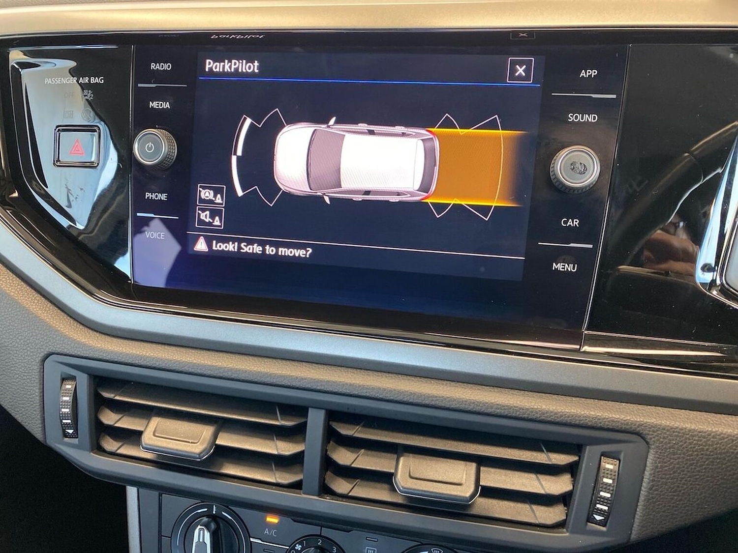 Used Volkswagen Polo 2018 for sale - 76970009: Photo 23