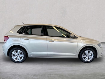 Used Volkswagen Polo 2018 for sale - 76970009: Photo
