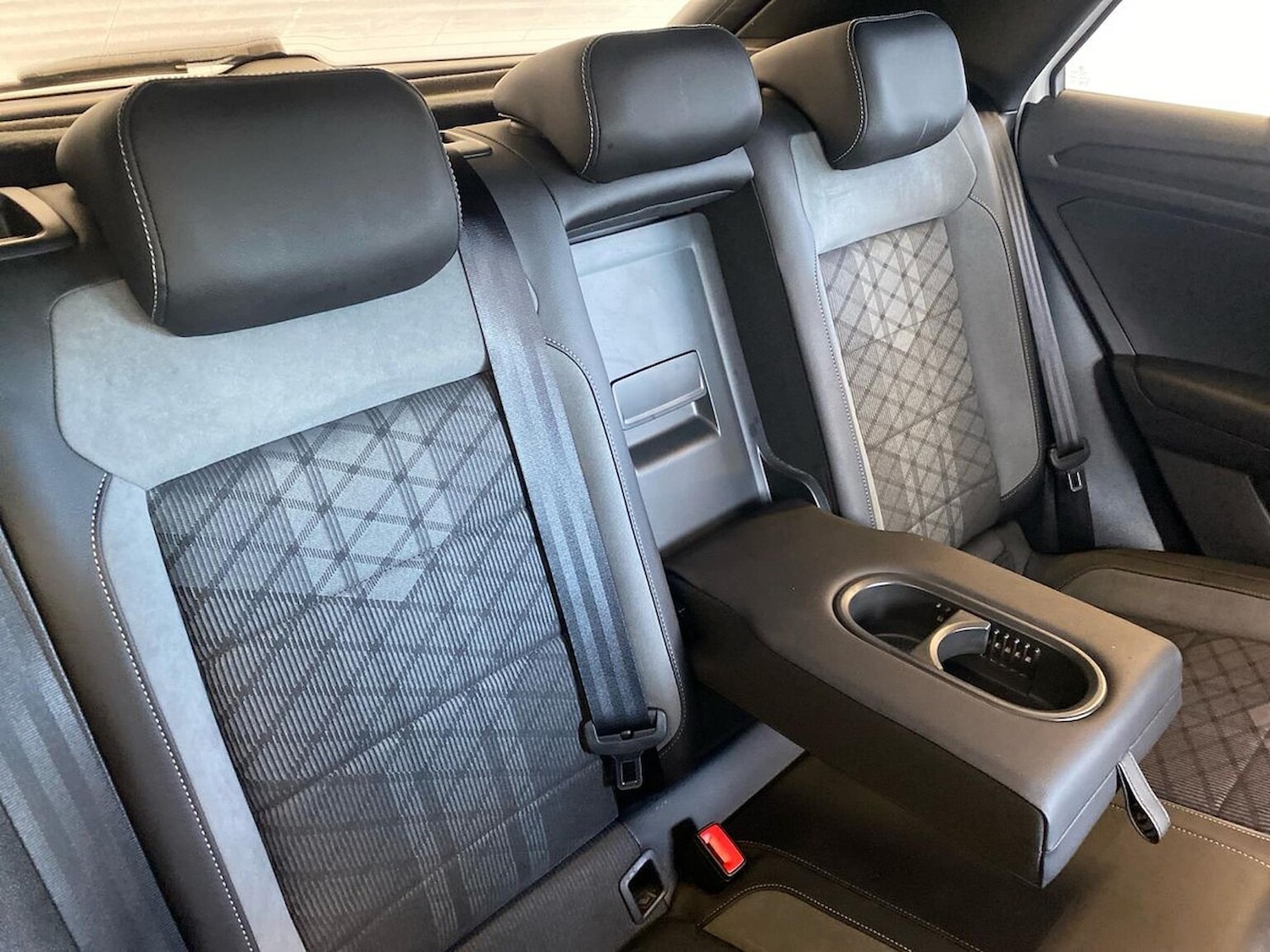 Used Volkswagen T-Roc 2022 for sale - 76681780: Photo 16