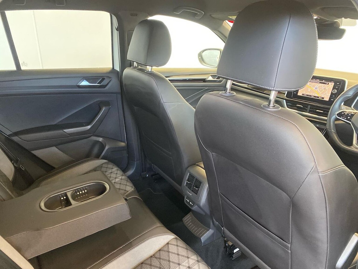 Used Volkswagen T-Roc 2022 for sale - 76681780: Photo 22