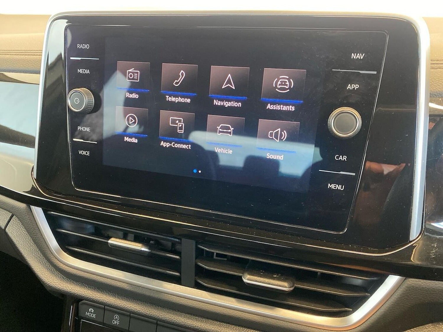 Used Volkswagen T-Roc 2022 for sale - 76681780: Photo 25