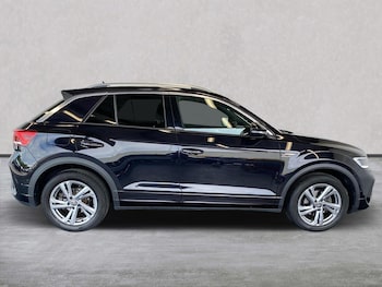 Used Volkswagen T-Roc 2023 for sale - 75525511: Photo