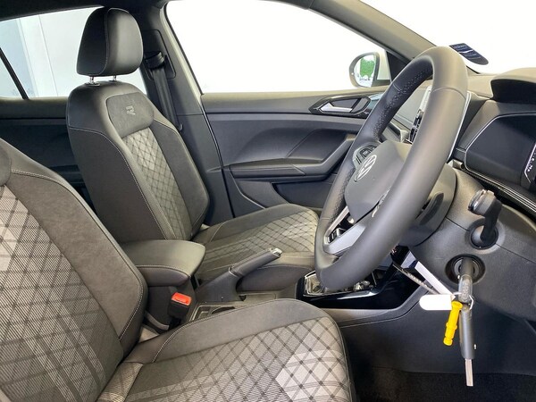 Used Volkswagen T-Cross 2025 for sale - 76179024: Photo 31