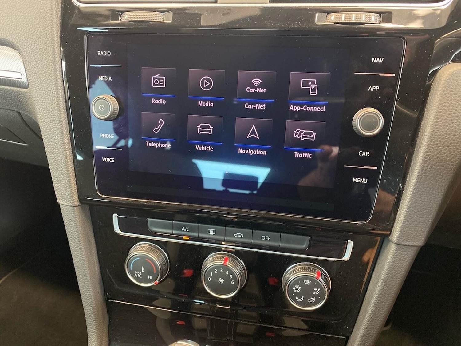 Used Volkswagen Golf 2019 for sale - 76571047: Photo 11