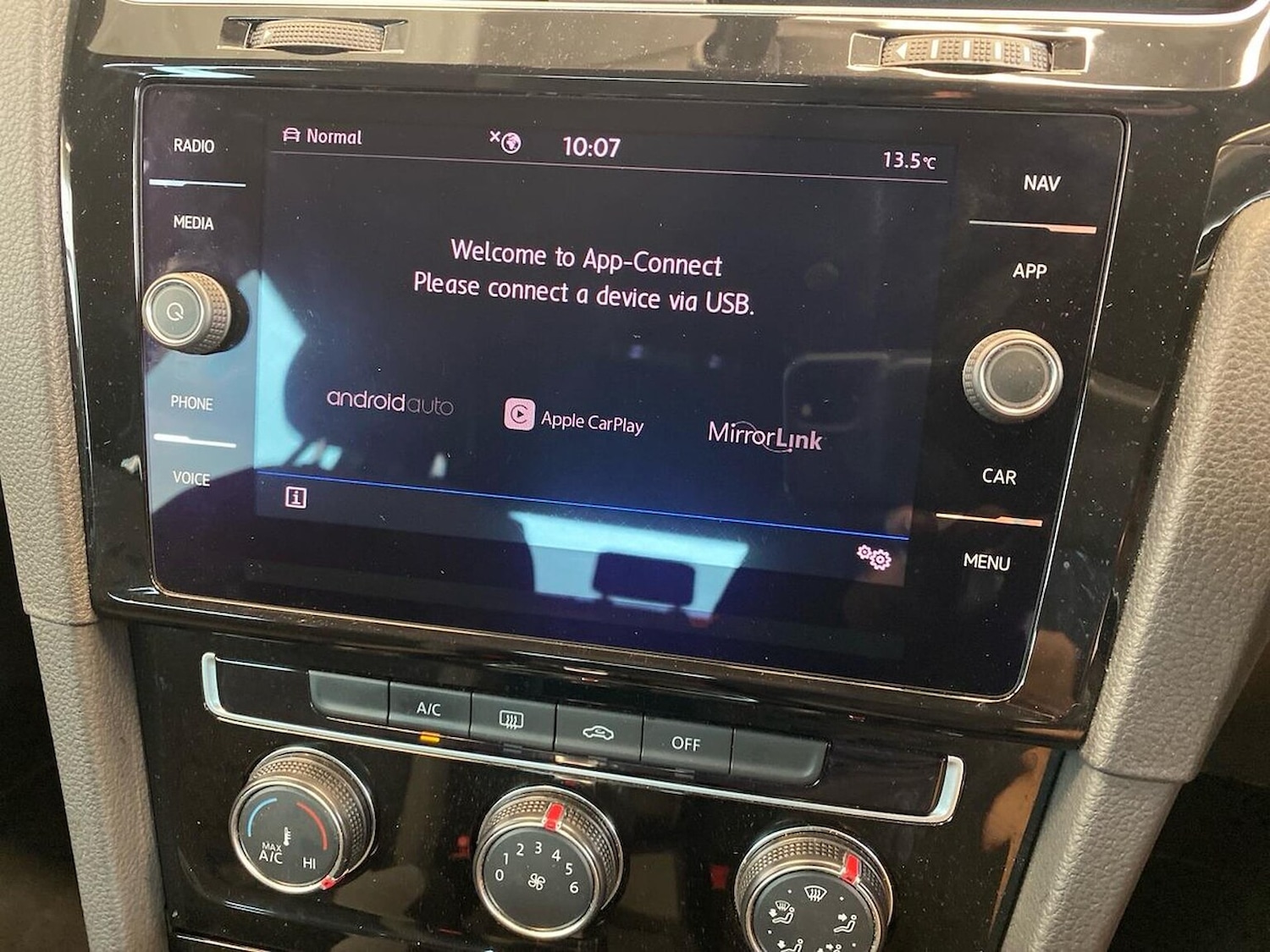 Used Volkswagen Golf 2019 for sale - 76571047: Photo 25